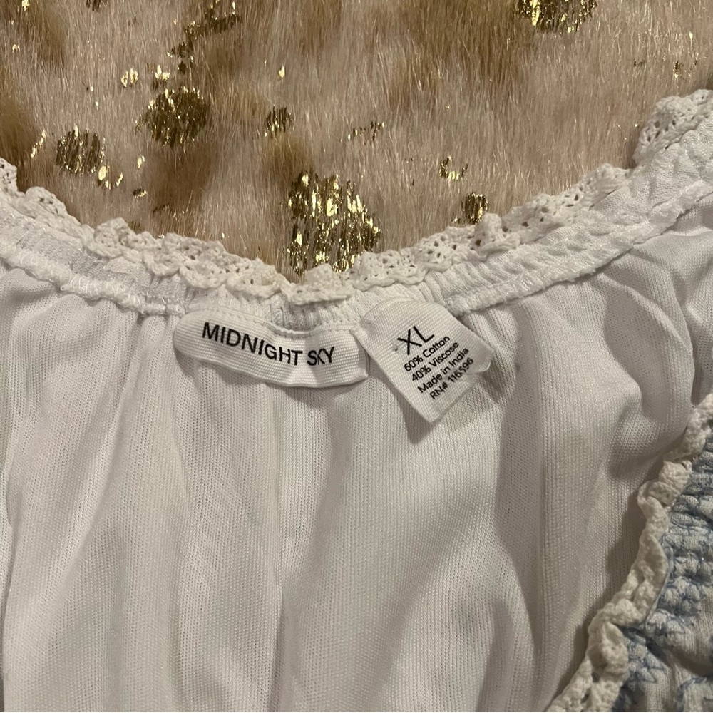 NWT Midnight Sky XL Embroidered Cropped Top White & Blue - Picture 6 of 7